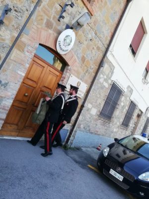 86enne spara in testa al vicino di casa: mercoled&igrave; l'udienza di convalida dell'arresto