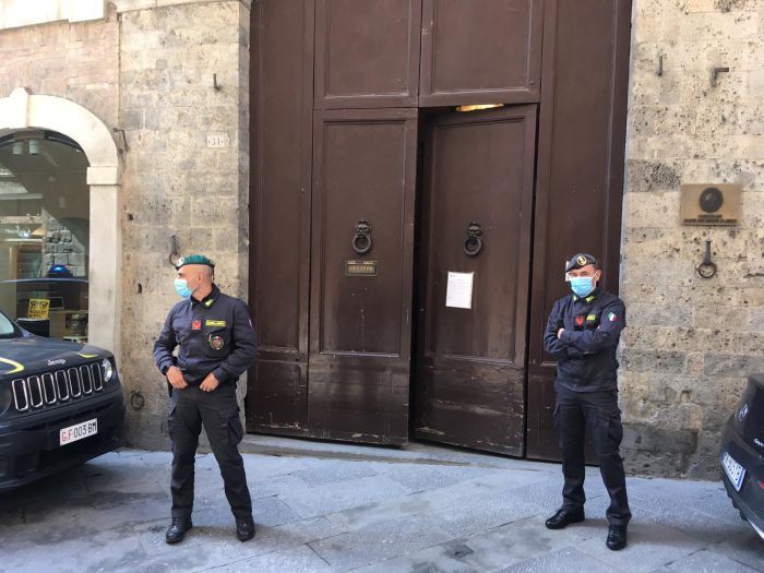 Inchiesta corruzione, i difensori dei due dirigenti si oppongono alla misura interdittiva