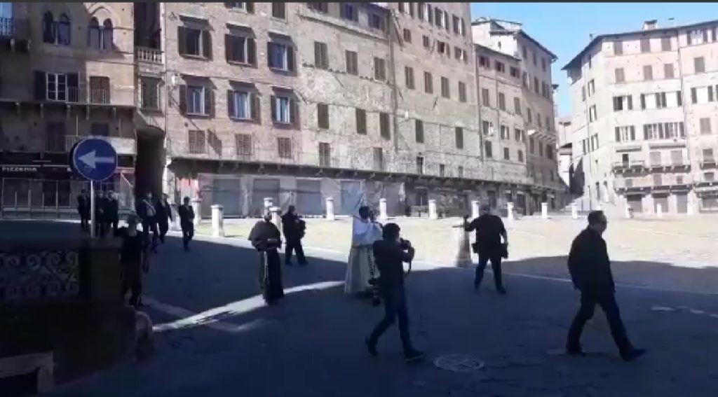 L'Arcivescovo Lojudice riporta in San Francesco il miracolo eucaristico