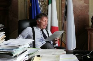 Fase 2, l'appello del sindaco De Mossi: "La guardia va tenuta altissima"