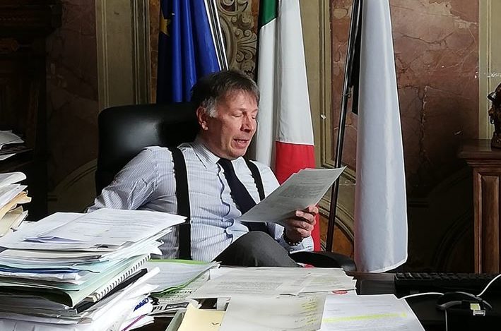 Fase 2, l'appello del sindaco De Mossi: "La guardia va tenuta altissima"