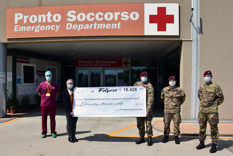 Raccolta fondi dei par&agrave; Folgore impegnati in Iraq per ricerca contro il Covid-19 dell&rsquo;Aou Senese