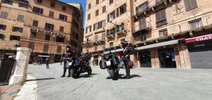 Denuncia furto della borsa al supermercato, ma l'aveva solo dimenticata sullo scaffale