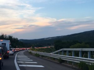 Traffico bloccato sulla Siena-Grosseto, code lunghissime