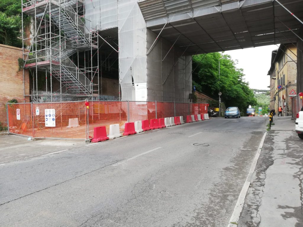 Riaperta Via Simone Martini, torna il sorriso sul volto dei commercianti