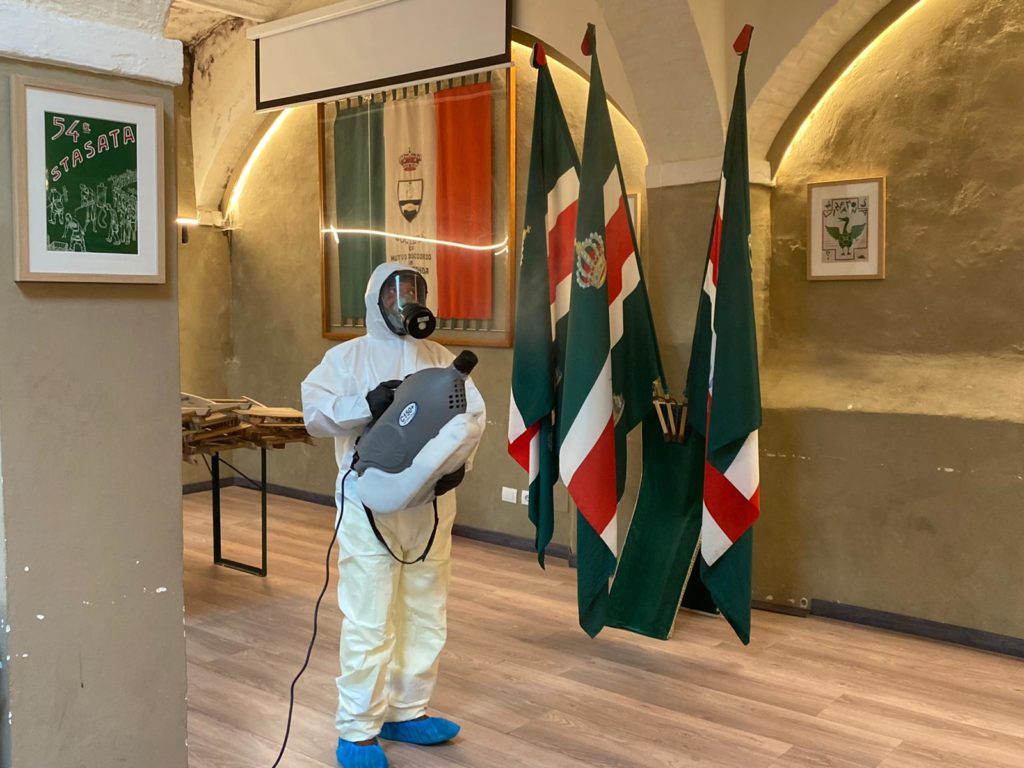 Contrade: cene in societ&agrave; ma con l'aiuto dei ristoratori