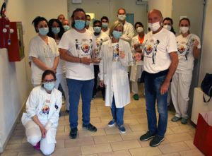 "Birrarbia per la ricerca". Al via la raccolta fondi per la lotta contro il Covid-19