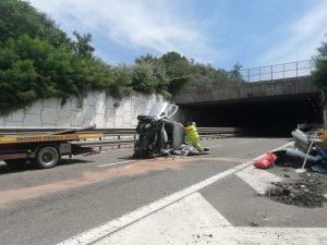 Rapolano Terme: incidente stradale all'uscita del raccordo