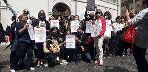 Rischio protesto, manifestazione dei commercianti in Piazza del Campo