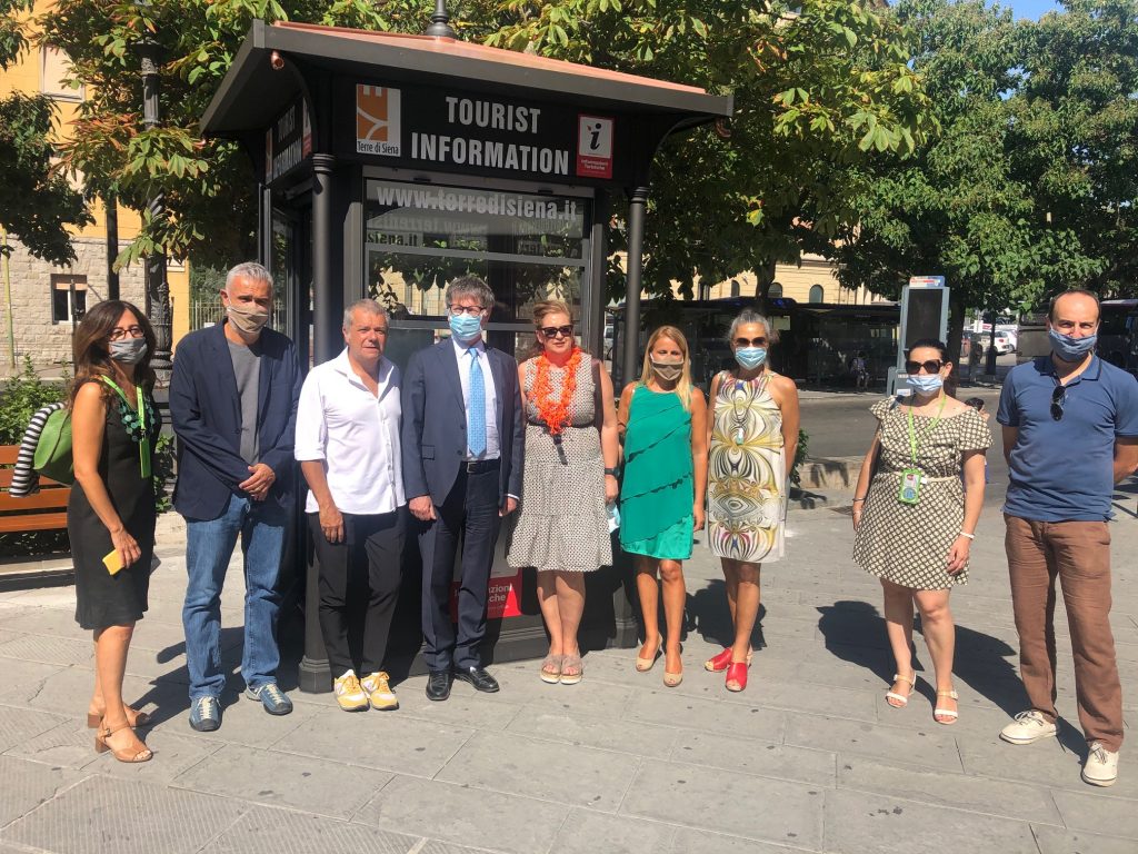 Gestione sportelli turistici, dibattito in Consiglio tra maggioranza e minoranza