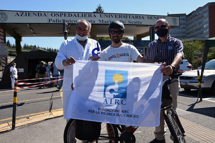 &ldquo;Cambia marcia&rdquo;, tappa a Siena per il viaggio in bicicletta di Marco Vegliante contro il cancro