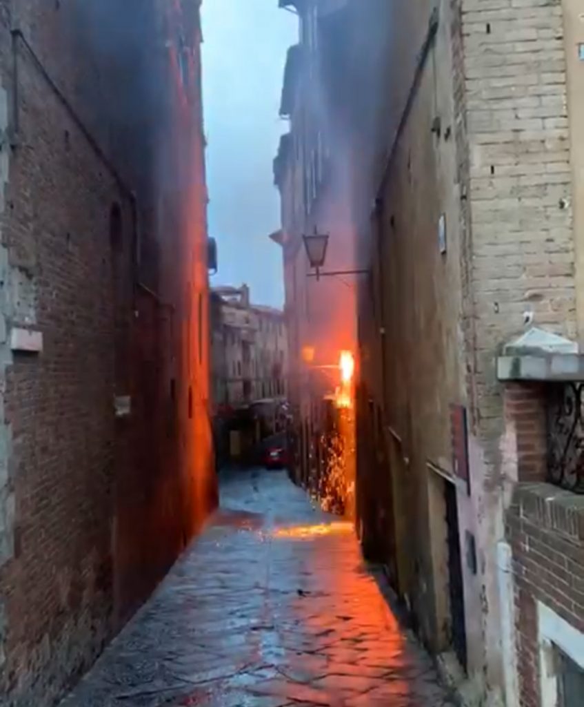 Maltempo, salta centralina della luce in via Duprè