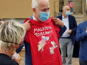 Giani, primo giorno da governatore coi lavoratori della Rcr di Colle di Val d'Elsa