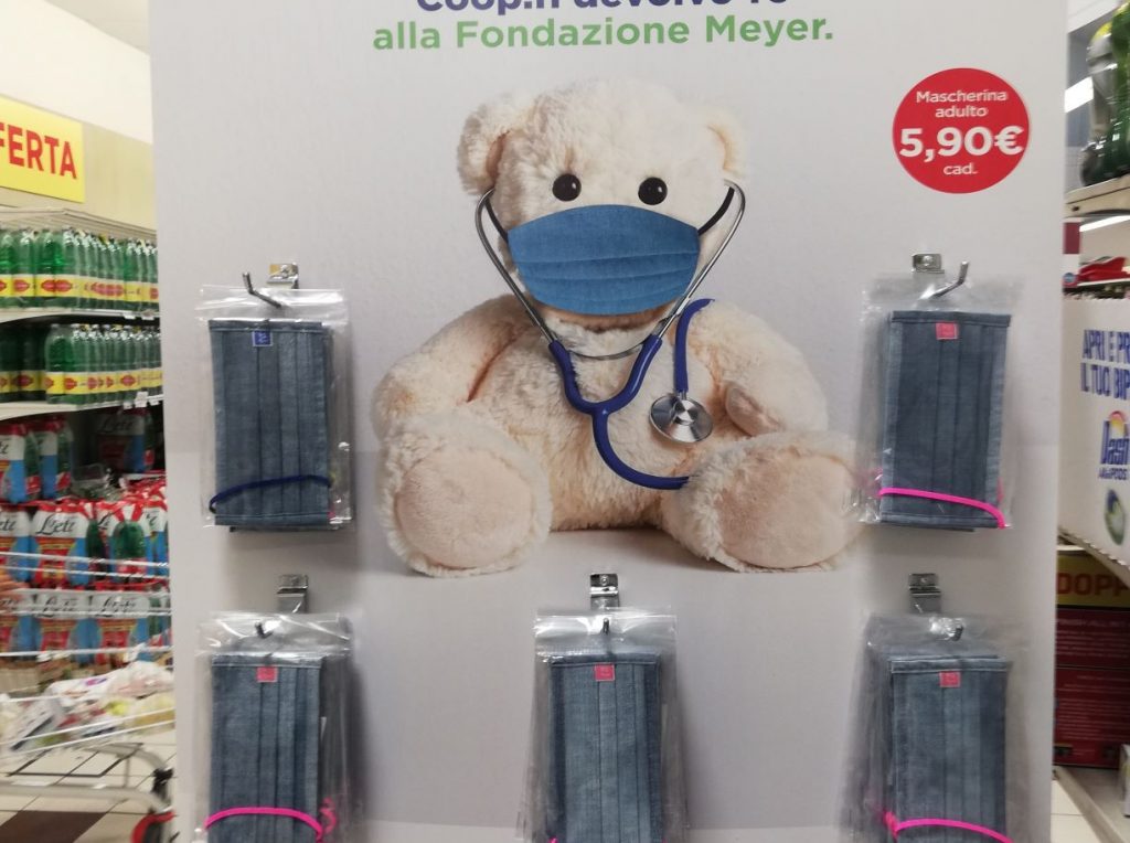 Oltre 25mila le mascherine vendute da Coop.Fi, per ognuna 1&euro; donato alla Fondazione Meyer