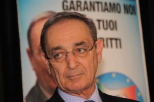 Donna vittima di violenze e sequestri: esposto dei difensori a Procura di Genova e Csm