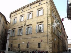 Riapre al pubblico Palazzo Chigi Piccolomini alla Postierla a Siena