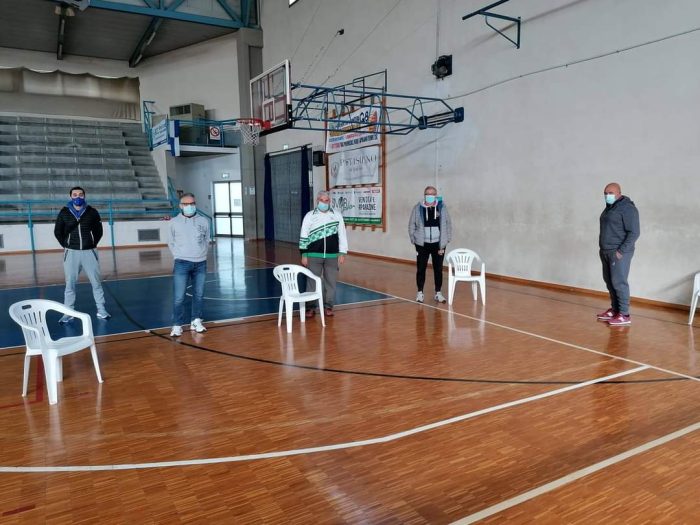 Asciano, attivit&agrave; sportive sospese per una settimana