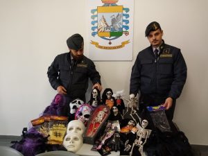 Halloween si avvicina, la Guardia di Finanza stringe i controlli sui prodotti