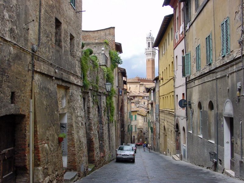 Disagi in via Duprè, sopralluogo del vicesindaco Corsi