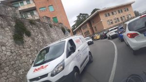 Doppio semaforo in Via Beccafumi: lunghe file