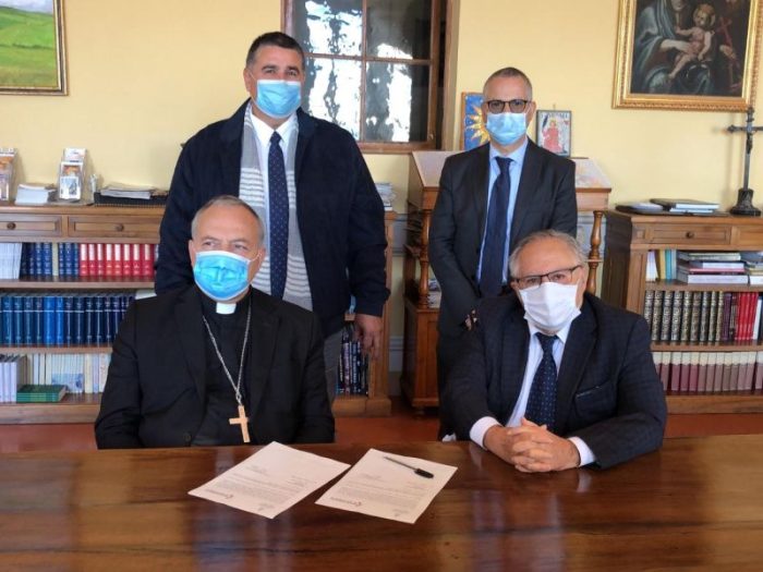 Microcredito di Solidariet&agrave;-Diocesi di Montepulciano, Chiusi e Pienza, rinnovato il patto per le persone in difficolt&agrave;