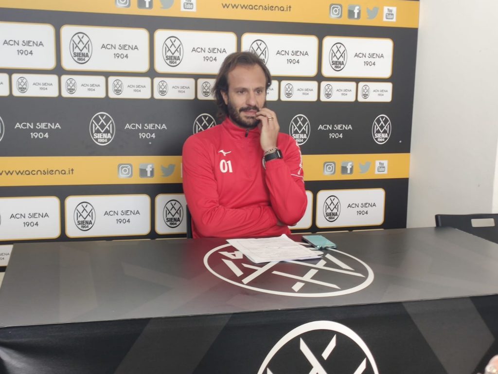 Flaminia - Acn Siena, Gilardino: "Partita da prendere con le molle. Il campionato si vince con forza e pazienza"