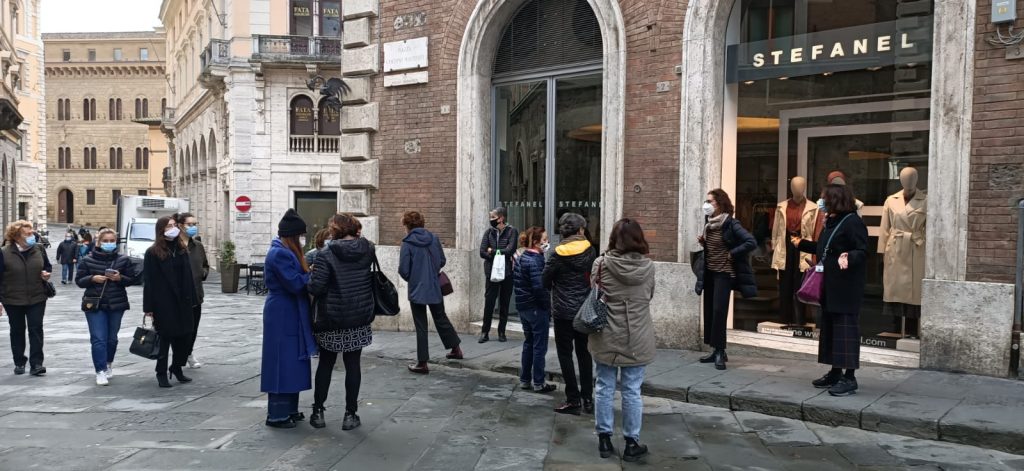 Svendita straordinaria, riapre per 4 giorni il negozio Stefanel