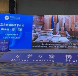 De Mossi in collegamento con forum a Nanchino: riaffermati i legami con lo Jiangsu