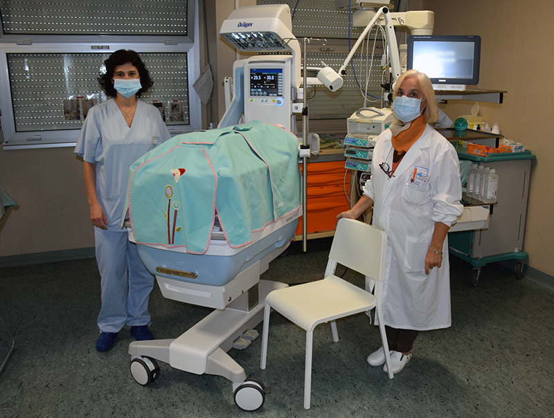 Scotte: dona gli arredi alla family room della terapia intensiva neonatale prima di andarsene