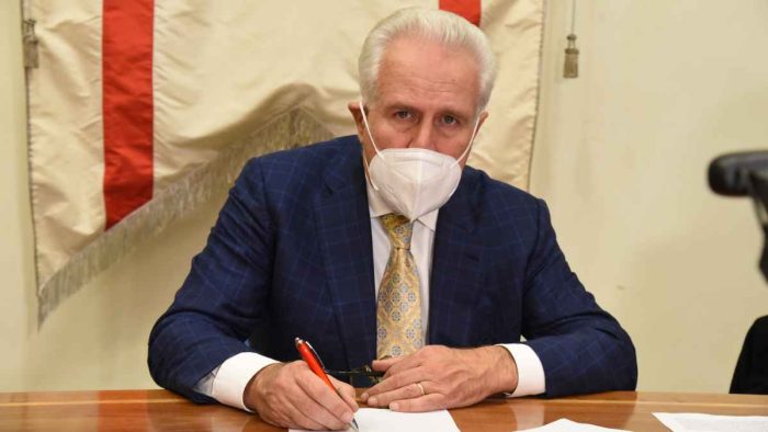Toscana, Giani firma ordinanza: &ldquo;Test antigenico rapido sufficiente per stabilire positivit&agrave;&rdquo;