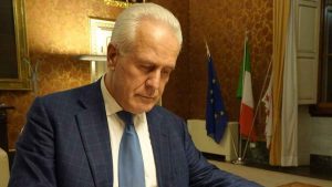 Toscana, al via le lettere di sospensione per 4500 operatori sanitari non vaccinati