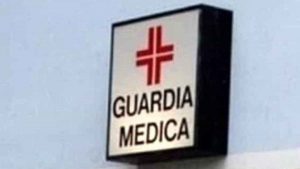 Toscana, stop alla guardia medica notturna: scatta la protesta dei medici