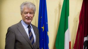 Siena e Grosseto fuori da zona rossa, il sindaco di Arezzo: "Siamo un'unica Asl: o tutti o nessuno"