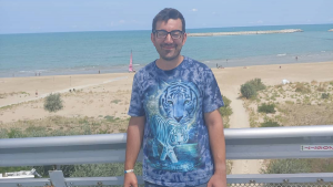 La guerra di Marco e dei malati rari: "Non esiste solo il Covid. Noi combattiamo tutto l'anno"