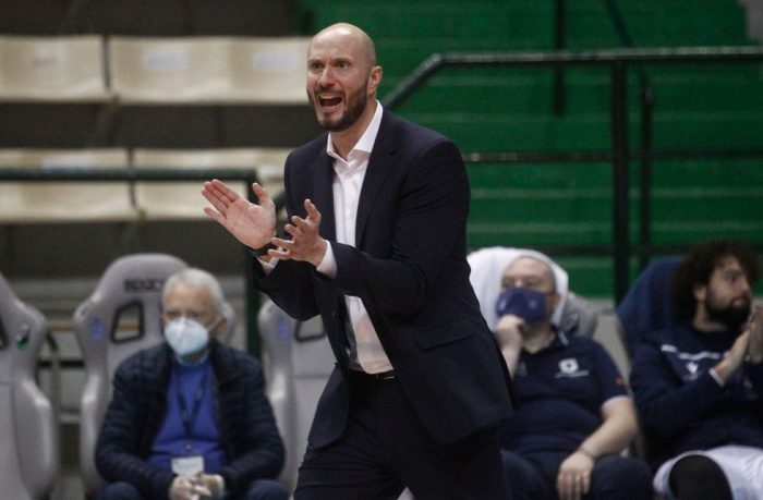 Emma Villas Aubay Siena, esonerato coach Alessandro Spanakis