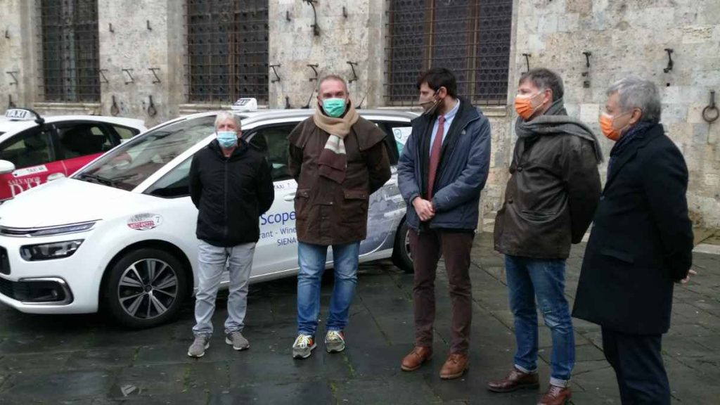 Per le Feste tariffa straordinaria per i taxi dedicati alla terza et&agrave;