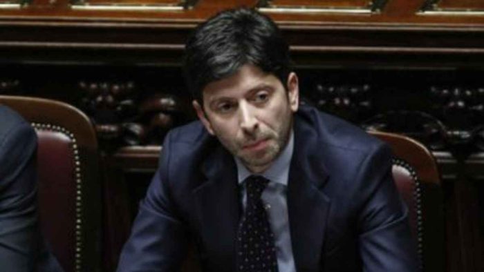 Speranza: "L'hub anti pandemico di Siena il pi&ugrave; importante lascito scientifico di questi mesi"