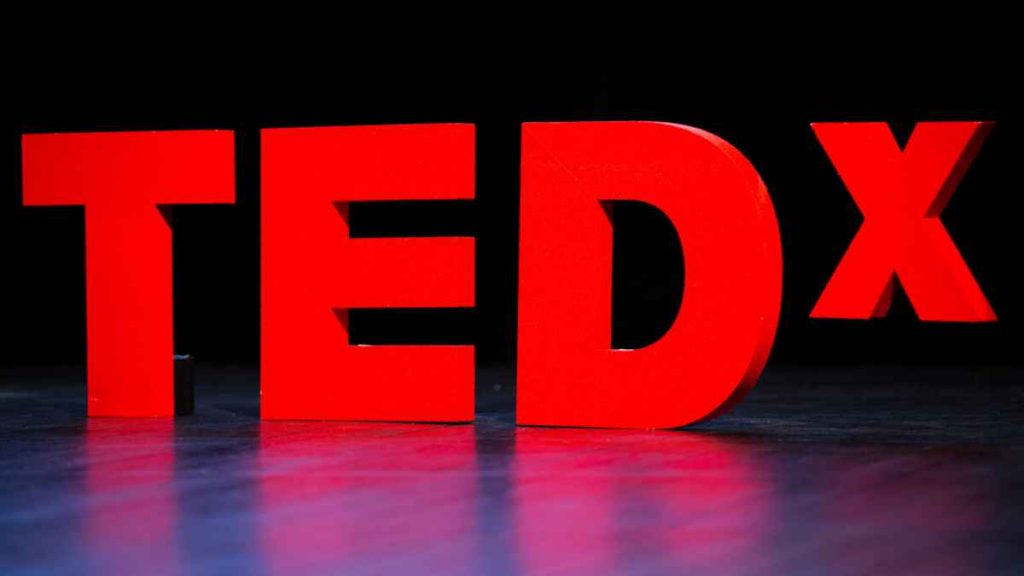 TEDx Colle di Val d'Elsa 2024: protagoniste le "e-Mozioni"