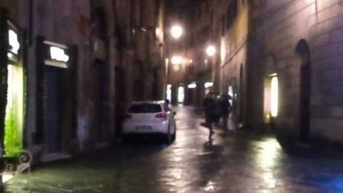 Luminarie natalizie, i commercianti di Via delle Terme: "Noi senza luci"
