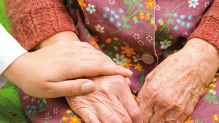 Via libera alle visite nelle Rsa: Giani firma l&rsquo;ordinanza
