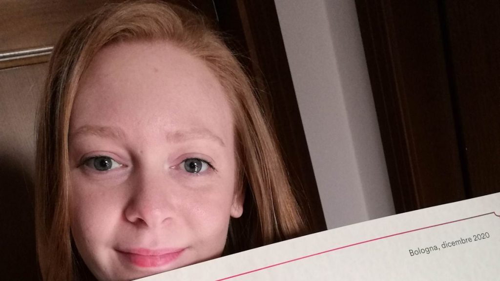 Camst consegna borse di studio da 1.000 euro a due studentesse di Siena