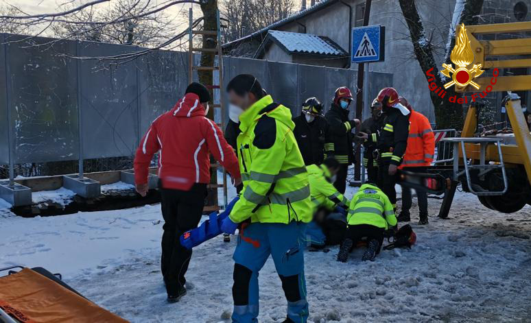 Cade in una voragine di 7 metri, Procura di Siena apre fascicolo