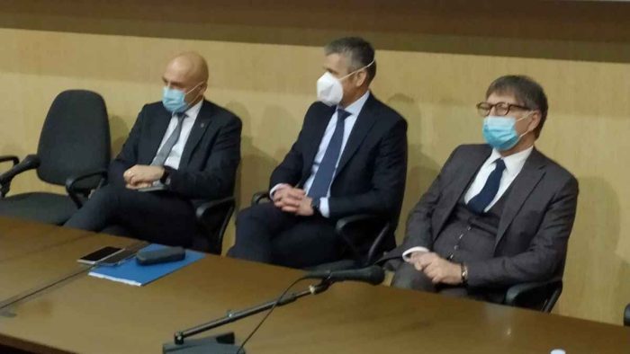 AOUS, presentato il nuovo dg Barretta: "Ci metter&ograve; passione e cuore"