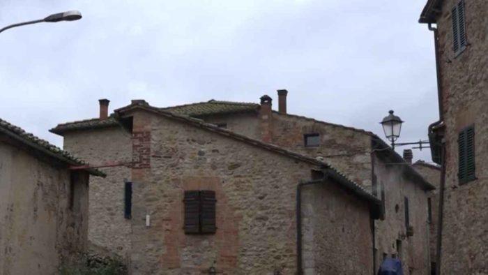 Assenza di segnale a Brenna, TIM precisa: "Servizio regolare". Gugliotti: "Ci stiamo lavorando"