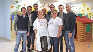 Comitato Amici del Palio, il ricavato dell'album di figurine all'Associazione Coccinelle