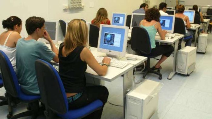 Grazie a un bando regionale migliorata la connettivit&agrave; di 13 scuole senesi
