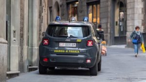 Guardia di Finanza, controlli nel centro storico: due sanzionati