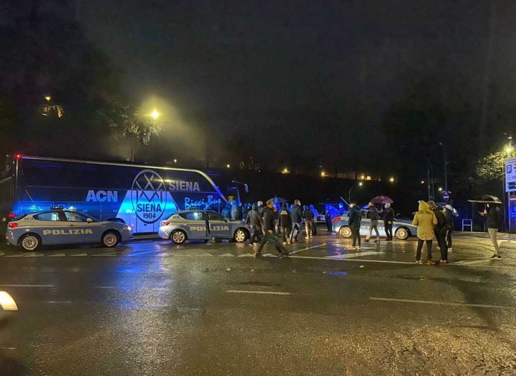 Acn Siena: scatta la contestazione dei tifosi
