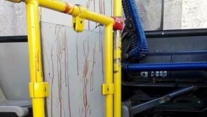 Migrante accoltell&ograve; autista sul bus, Cassazione conferma la condanna