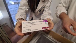 Vaccini, riaperte in Toscana le prenotazioni per AstraZeneca